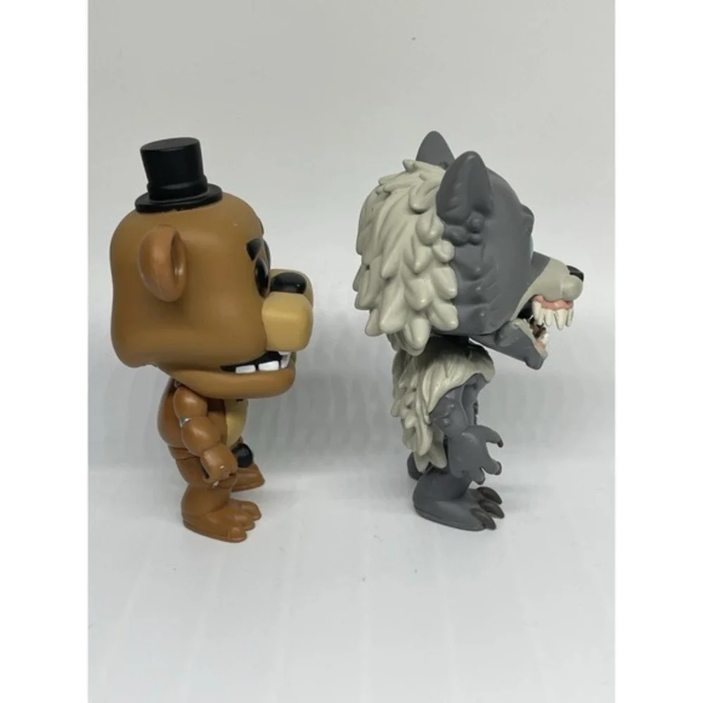 Funko Pop Five Nights at Freddys FNAF Freddy Fazbear 106 and Twisted Wolf 16‎